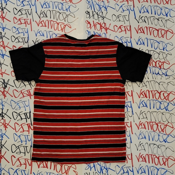 WESC Streetwear T Shirt Large - Picture 3 of 3